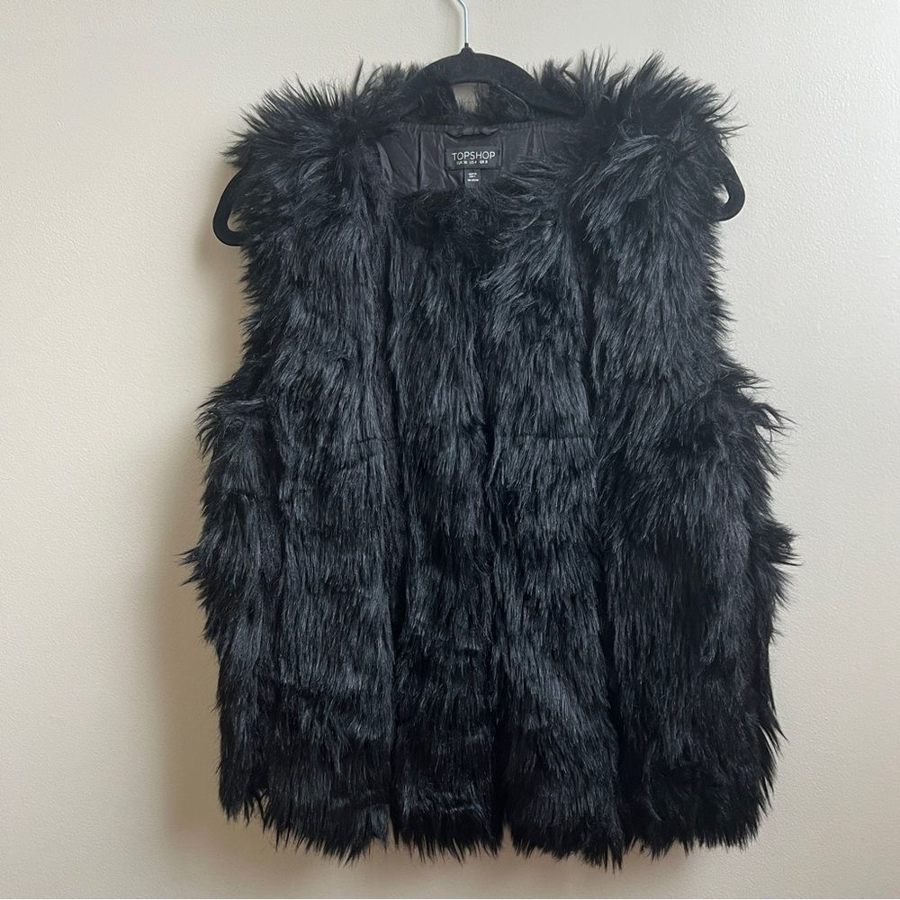 Topshop Black faux fur vest us Size 4